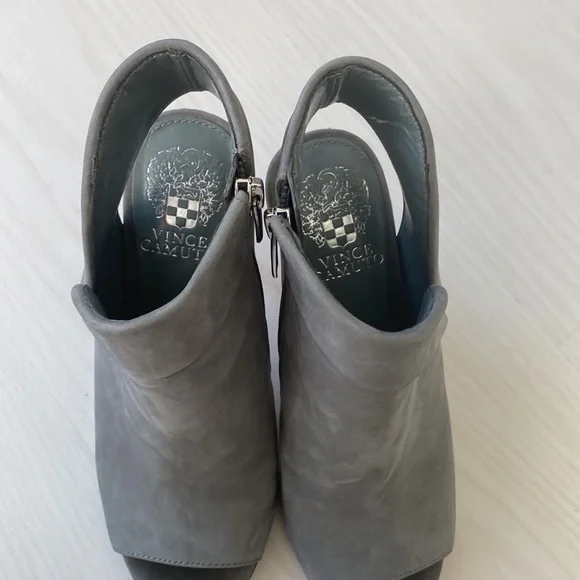 Vince Camuto 6.5M Cholia Grey Leather - Picture 5 of 9